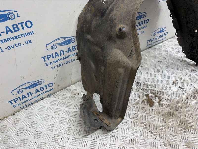 Подкрылок передний правый Toyota RAV 4 A30 2.2 diesel 2ADFHV Подкрылок передний правый Toyota RAV 4 A30 2.2 diesel 2ADFHV
