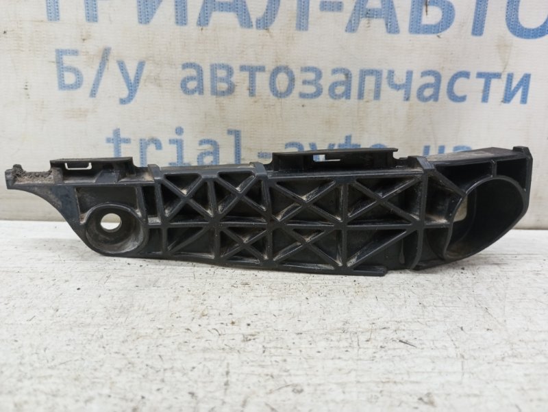 Запчасть кронштейн бампера передний левый Toyota RAV 4 2005-2016 A30 2.2 diesel 2ADFHV 5253642020 Б/У Кронштейн бампера передний левый Toyota RAV 4 2005-2016 A30 2.2 diesel 2ADFHV 5253642020 Б/У