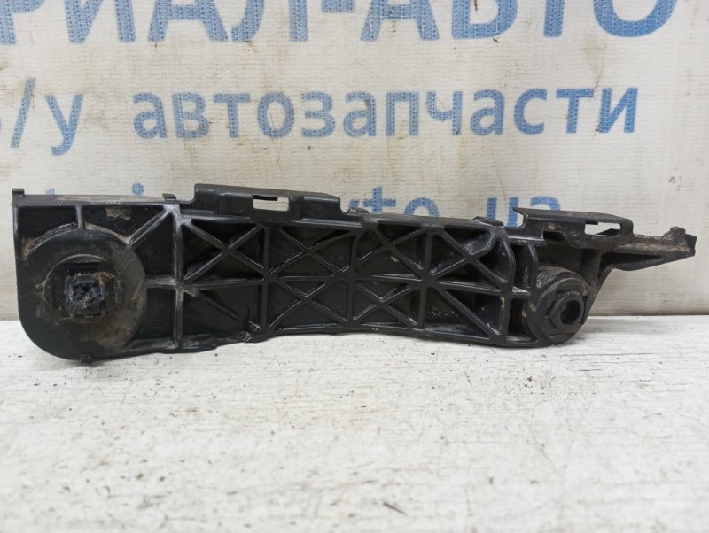 Кронштейн бампера передний левый RAV 4 2005-2016 A30 2.2 diesel 2ADFHV Кронштейн бампера передний левый RAV 4 2005-2016 A30 2.2 diesel 2ADFHV