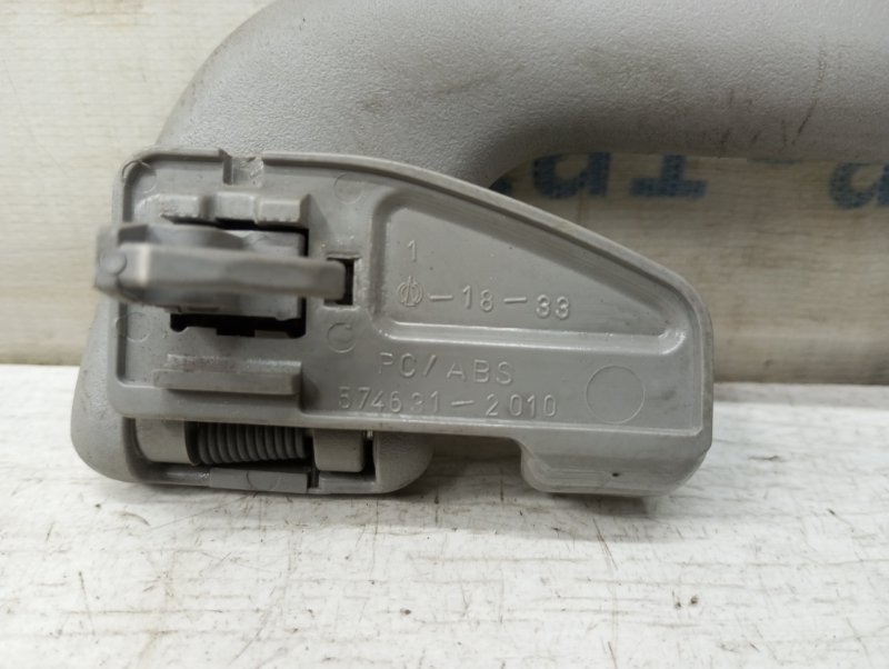 Ручка потолка Toyota RAV 4 A30 2.2 diesel 2ADFHV Ручка потолка Toyota RAV 4 A30 2.2 diesel 2ADFHV