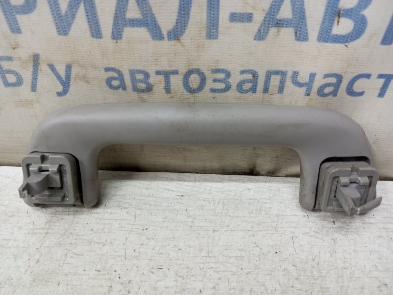 Ручка потолка RAV 4 2005-2016 A30 2.2 diesel 2ADFHV Ручка потолка RAV 4 2005-2016 A30 2.2 diesel 2ADFHV