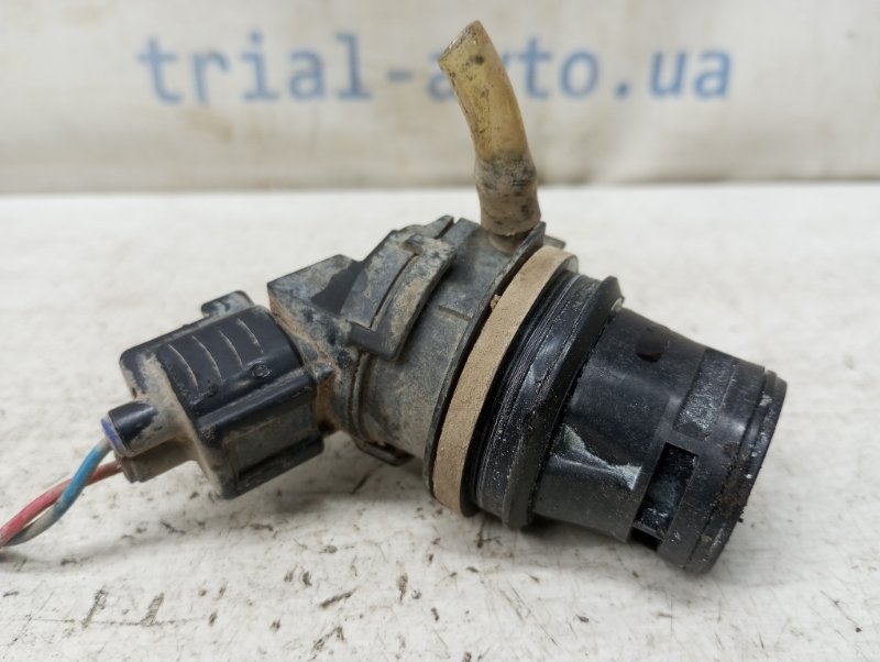Запчасть насос омывателя стекла Toyota RAV 4 2005-2016 A30 2.2 diesel 2ADFHV 8533071010 Б/У Насос омывателя стекла Toyota RAV 4 2005-2016 A30 2.2 diesel 2ADFHV 8533071010 Б/У