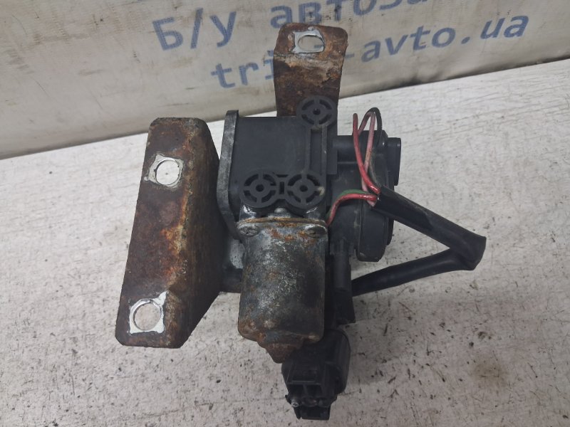 Насос вакуумный Navara 2004-2015 D40 2.5 Diesel YD25DDTI Насос вакуумный Navara 2004-2015 D40 2.5 Diesel YD25DDTI