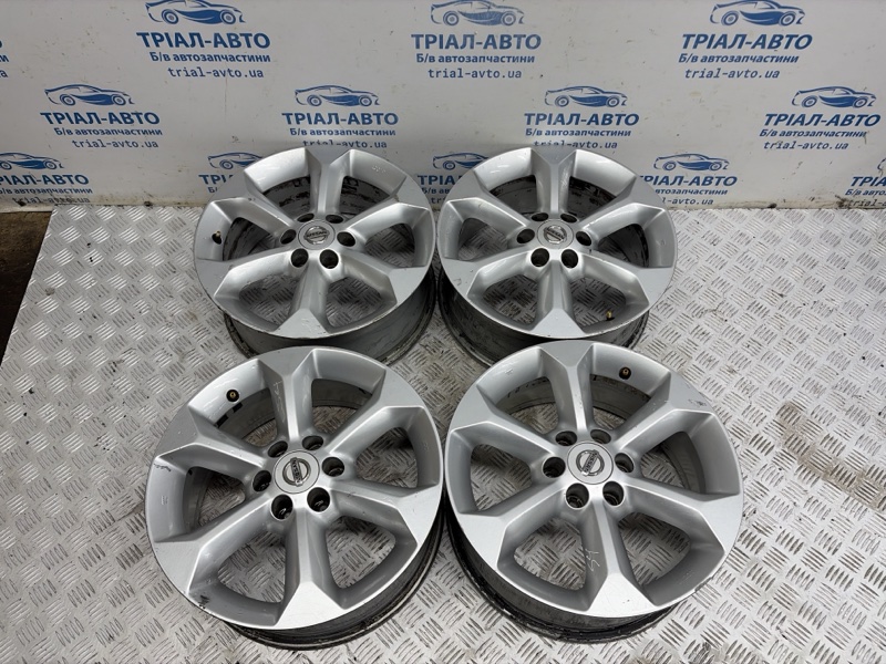 Запчасть диски титан комплект r17 Nissan Navara 2004-2015 D40 2.5 Diesel YD25DDTI 403004X00A Б/У Диски титан комплект R17 Nissan Navara 2004-2015 D40 2.5 Diesel YD25DDTI 403004X00A Б/У