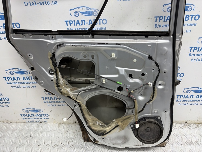 Дверь задняя левая RAV 4 2005-2016 A30 2.2 diesel 2ADFHV Дверь задняя левая RAV 4 2005-2016 A30 2.2 diesel 2ADFHV