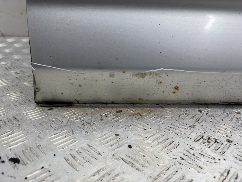 Дверь передняя правая RAV 4 2005-2016 A30 2.2 diesel 2ADFHV Дверь передняя правая RAV 4 2005-2016 A30 2.2 diesel 2ADFHV