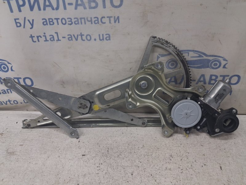 Запчасть стеклоподъемник передний левый Toyota RAV 4 2005-2016 A30 2.2 diesel 2ADFHV 6980252080 Б/У Стеклоподъемник передний левый Toyota RAV 4 2005-2016 A30 2.2 diesel 2ADFHV 6980252080 Б/У