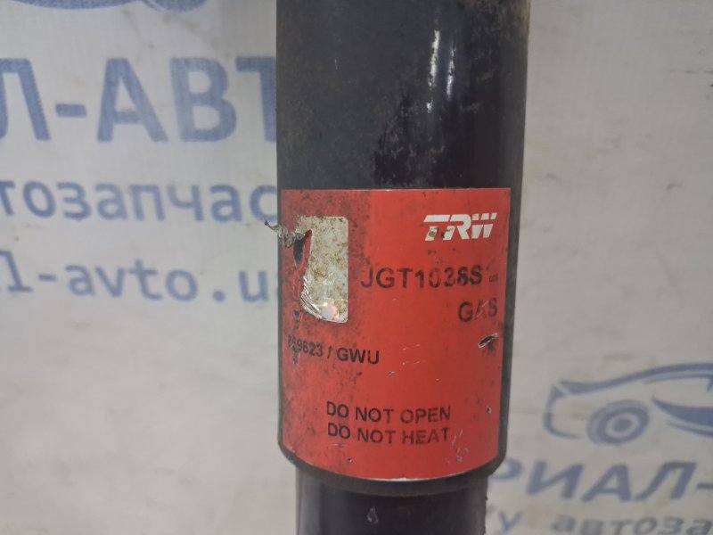 Амортизатор задний RAV 4 2005-2016 A30 2.2 diesel 2ADFHV Амортизатор задний RAV 4 2005-2016 A30 2.2 diesel 2ADFHV