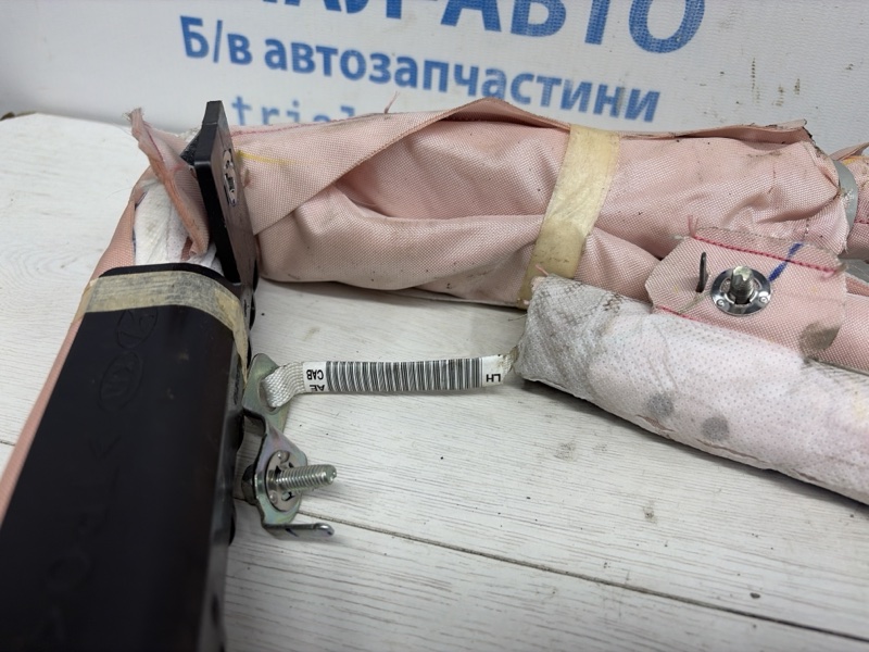 Airbag потолка(шторка) левый Ioniq 2016- 1.6 Бензин Airbag потолка(шторка) левый Ioniq 2016- 1.6 Бензин