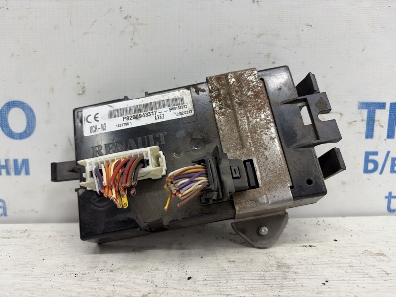 Запчасть блок управления Renault Trafic 2001-2014 FL M9R 8200943317 Б/У Блок управления Renault Trafic 2001-2014 FL M9R 8200943317 Б/У