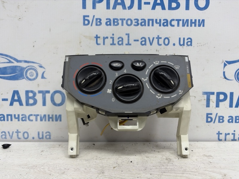 Запчасть блок управления кондиционером Renault Trafic 2001-2014 FL M9R 275100120R Б/У Блок управления кондиционером Renault Trafic 2001-2014 FL M9R 275100120R Б/У