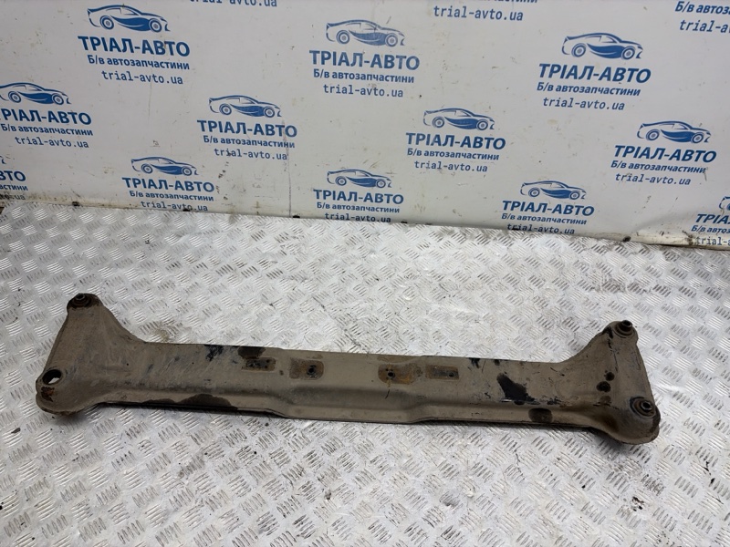 Запчасть балка передняя поперечная Mitsubishi Pajero Wagon 2006-2022 4 3.2 Дизель 4M41 MN125541 Б/У Балка передняя поперечная Mitsubishi Pajero Wagon 2006-2022 4 3.2 Дизель 4M41 MN125541 Б/У