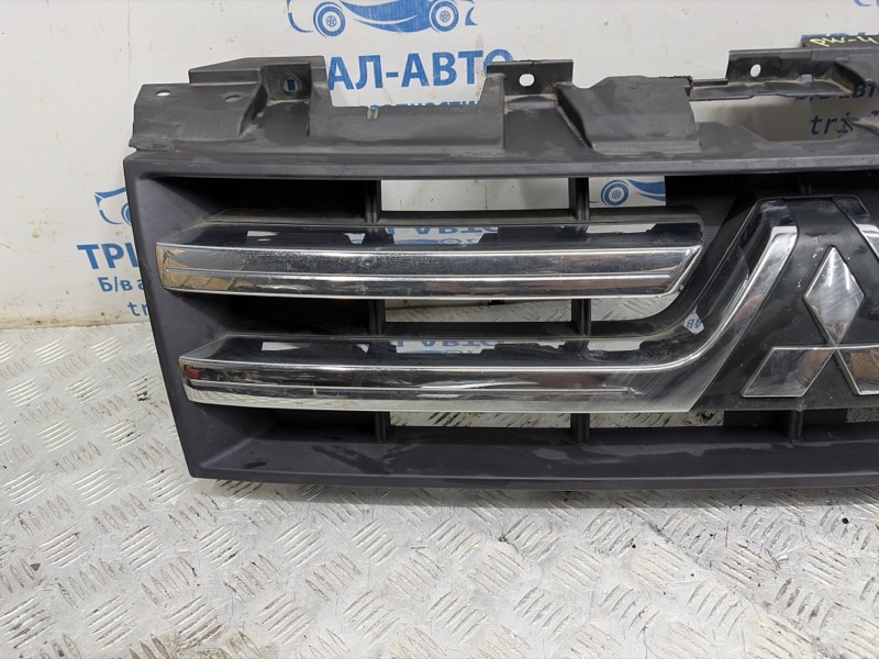 Решетка радиатора Pajero Wagon 2006-2022 4 3.2 Дизель 4M41 Решетка радиатора Pajero Wagon 2006-2022 4 3.2 Дизель 4M41