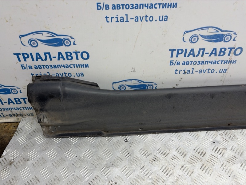 Накладка порога внешняя левая Pajero Wagon 2006-2022 4 3.2 Дизель 4M41