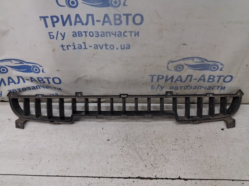 Запчасть решетка бампера центральная передняя Kia Sorento 2002-2011 BL 2.5 diesel D4CB 865613E500 Б/У Решетка бампера центральная передняя Kia Sorento 2002-2011 BL 2.5 diesel D4CB 865613E500 Б/У