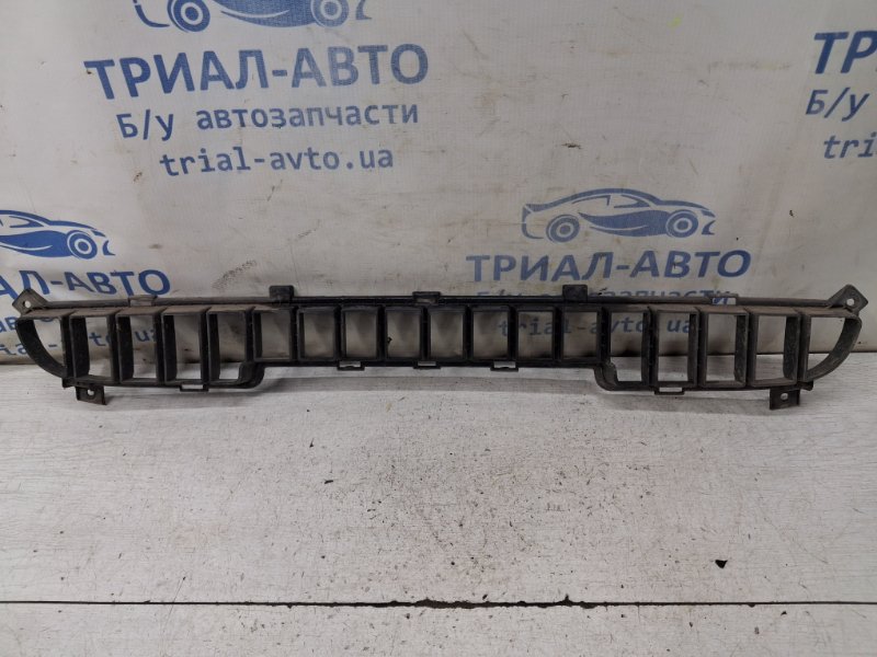 Решетка бампера центральная передняя Sorento 2002-2011 BL 2.5 diesel D4CB Решетка бампера центральная передняя Sorento 2002-2011 BL 2.5 diesel D4CB