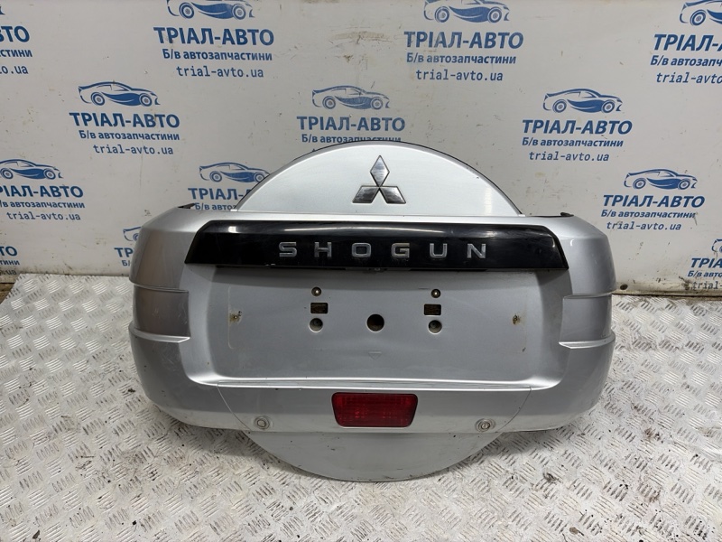 Запчасть чехол запасного колеса Mitsubishi Pajero Wagon 2006-2022 4 3.2 Дизель 4M41 6430A117 Б/У Чехол запасного колеса Mitsubishi Pajero Wagon 2006-2022 4 3.2 Дизель 4M41 6430A117 Б/У