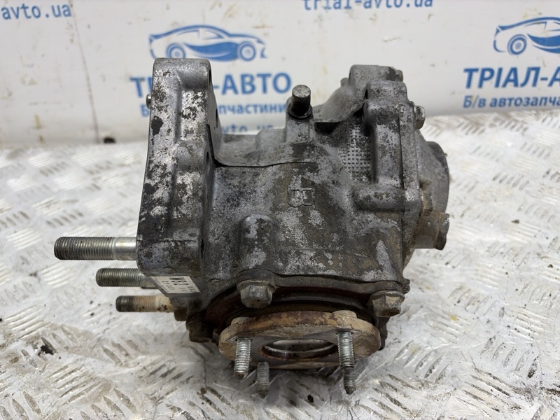 Запчасть раздаточная коробка Toyota RAV 4 2005-2016 A30 2.2 diesel 2ADFHV 3610042090 Б/У Раздаточная коробка Toyota RAV 4 2005-2016 A30 2.2 diesel 2ADFHV 3610042090 Б/У