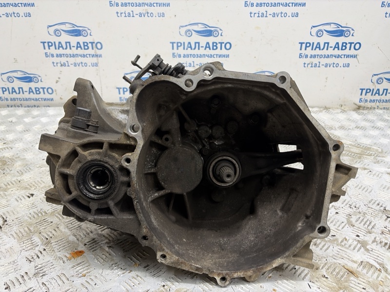 Запчасть коробка передач мкпп Mitsubishi Lancer 2003-2009 9 1.6 бензин 4G18 MD979378 Б/У Коробка передач МКПП Mitsubishi Lancer 2003-2009 9 1.6 бензин 4G18 MD979378 Б/У