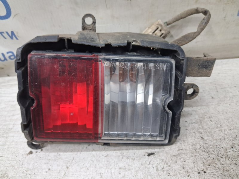 Катафот правый задний Mitsubishi Pajero Wagon 2006-2022 4 3.2 Дизель 4M41 8331A060 Б/У