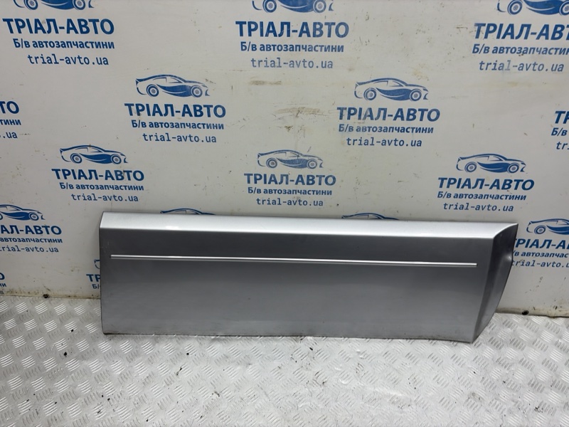 Запчасть накладка двери передняя правая Mitsubishi Pajero Wagon 2006-2022 4 3.2 Дизель 4M41 5727A034XA Б/У Накладка двери передняя правая Mitsubishi Pajero Wagon 2006-2022 4 3.2 Дизель 4M41 5727A034XA Б/У