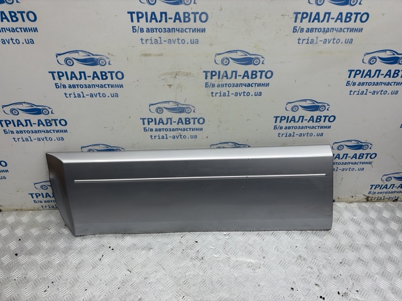 Запчасть накладка двери передняя левая Mitsubishi Pajero Wagon 2006-2022 4 3.2 Дизель 4M41 5727A033XA Б/У Накладка двери передняя левая Mitsubishi Pajero Wagon 2006-2022 4 3.2 Дизель 4M41 5727A033XA Б/У