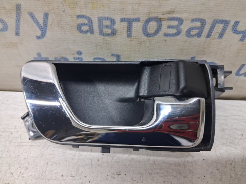 Запчасть ручка двери внутреняя задняя правая Mitsubishi Pajero Wagon 2006-2022 4 3.2 Дизель 4M41 5716A242XA Б/У Ручка двери внутреняя задняя правая Mitsubishi Pajero Wagon 2006-2022 4 3.2 Дизель 4M41 5716A242XA Б/У