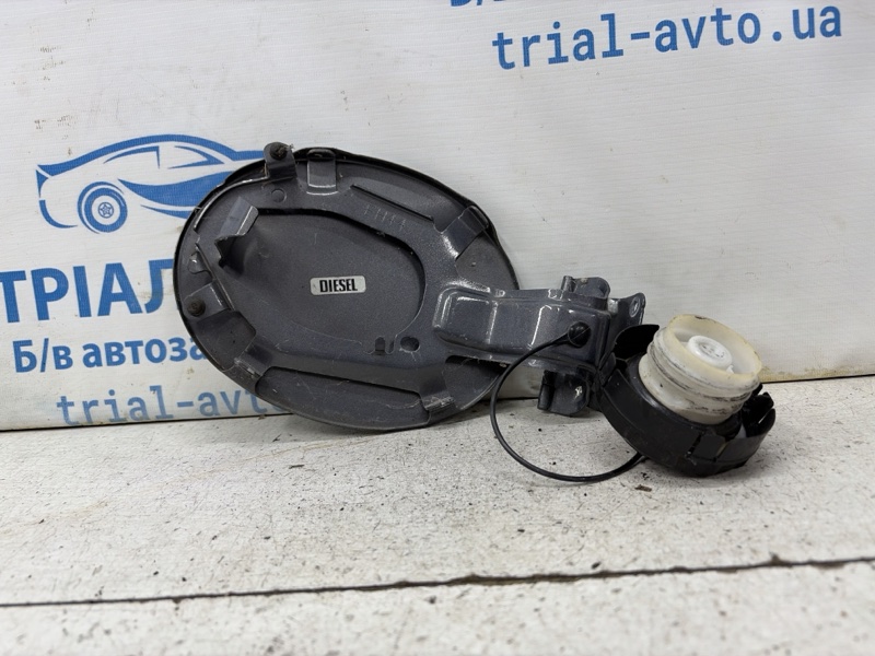 Лючок бака CX 7 2006-2012 ER 2.2 дизель MZR-CD Лючок бака CX 7 2006-2012 ER 2.2 дизель MZR-CD