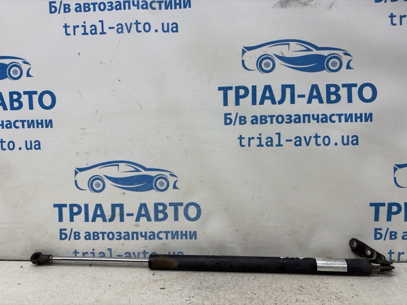 Запчасть амортизатор крышки багажника правый Mazda CX 7 2006-2012 ER 2.2 дизель MZR-CD EG2162620D Б/У Амортизатор крышки багажника правый Mazda CX 7 2006-2012 ER 2.2 дизель MZR-CD EG2162620D Б/У