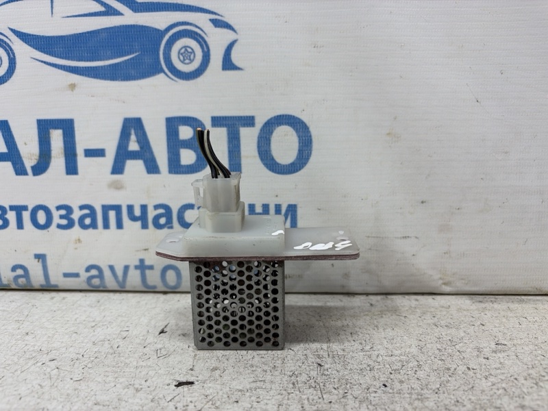 Резистор печки Mitsubishi Pajero Sport K9 2.5 Diesel 4D56 Резистор печки Mitsubishi Pajero Sport K9 2.5 Diesel 4D56