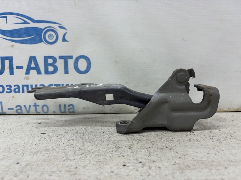Запчасть петля капота левая Mazda CX 7 2006-2012 ER 2.2 дизель MZR-CD EG2152420C Б/У Петля капота левая Mazda CX 7 2006-2012 ER 2.2 дизель MZR-CD EG2152420C Б/У