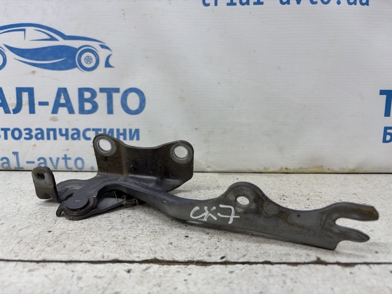 Петля капота правая CX 7 2006-2012 ER 2.2 дизель MZR-CD Петля капота правая CX 7 2006-2012 ER 2.2 дизель MZR-CD