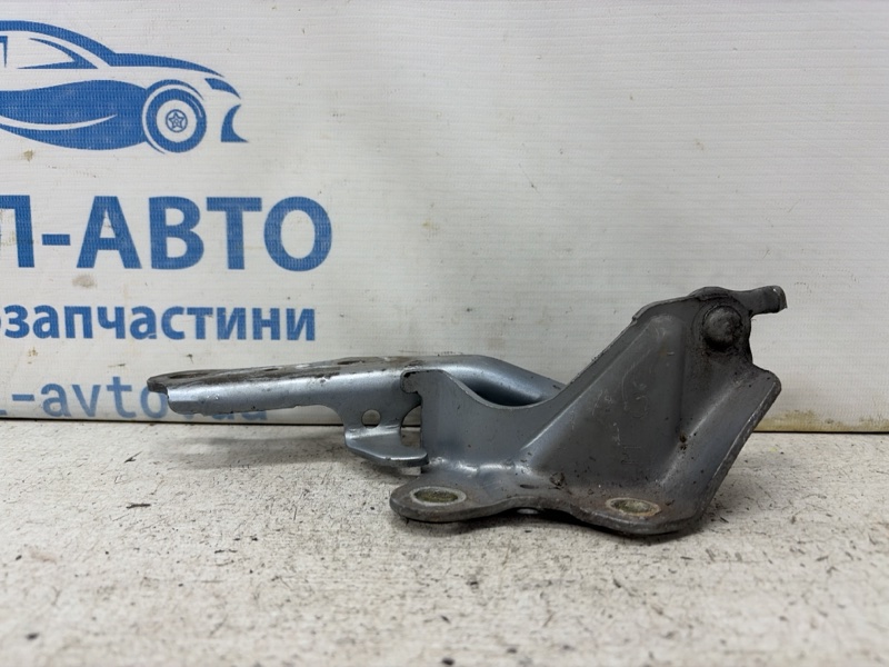 Запчасть петля капота левая Lexus RX 350 2003-2009 XU30 3.5 Бензин 2GRFE 5342048030 Б/У Петля капота левая Lexus RX 350 2003-2009 XU30 3.5 Бензин 2GRFE 5342048030 Б/У
