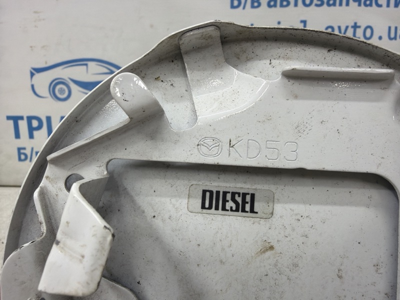 Лючок бака CX 5 2011-2017 KE 2.2 diesel Лючок бака CX 5 2011-2017 KE 2.2 diesel
