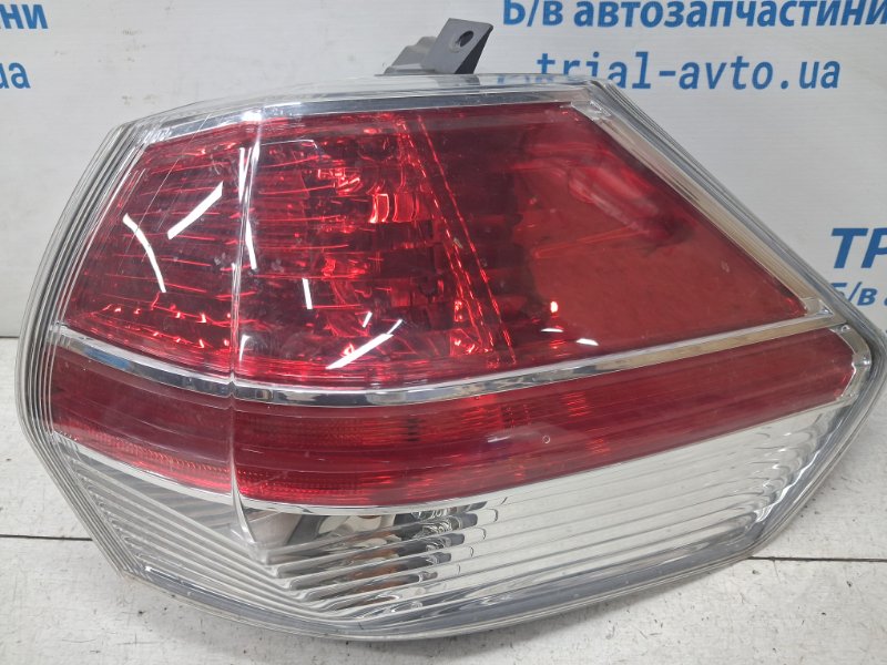 Фонарь задний внешний правый X-Trail 2014-2021 T32 1.6 diesel R9M Фонарь задний внешний правый X-Trail 2014-2021 T32 1.6 diesel R9M