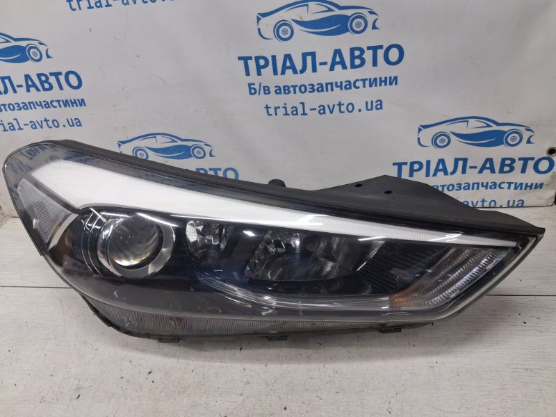 Запчасть фара правая Hyundai Tucson 2015-2021 TL 1.7 diesel D4FD 92102D7110 Б/У Фара правая Hyundai Tucson 2015-2021 TL 1.7 diesel D4FD 92102D7110 Б/У