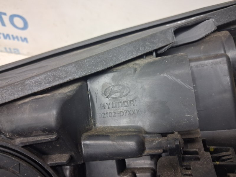Фара правая Tucson 2015-2021 TL 1.7 diesel D4FD Фара правая Tucson 2015-2021 TL 1.7 diesel D4FD