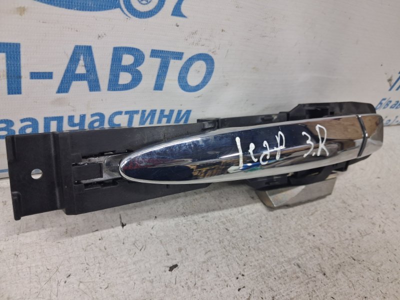 Ручка двери внешняя задняя правая Nissan Leaf Ручка двери внешняя задняя правая Nissan Leaf