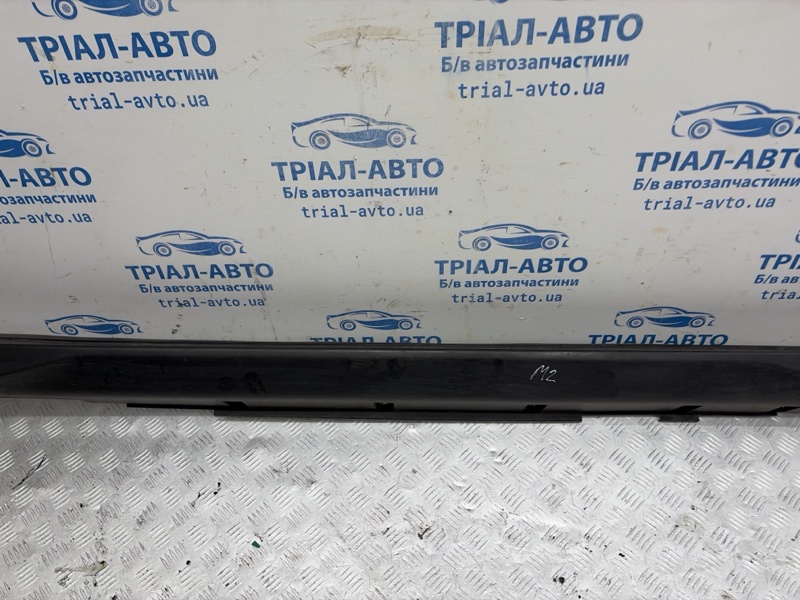 Накладка порога внешняя правая Nissan X-Trail T32 1.6 diesel R9M Накладка порога внешняя правая Nissan X-Trail T32 1.6 diesel R9M