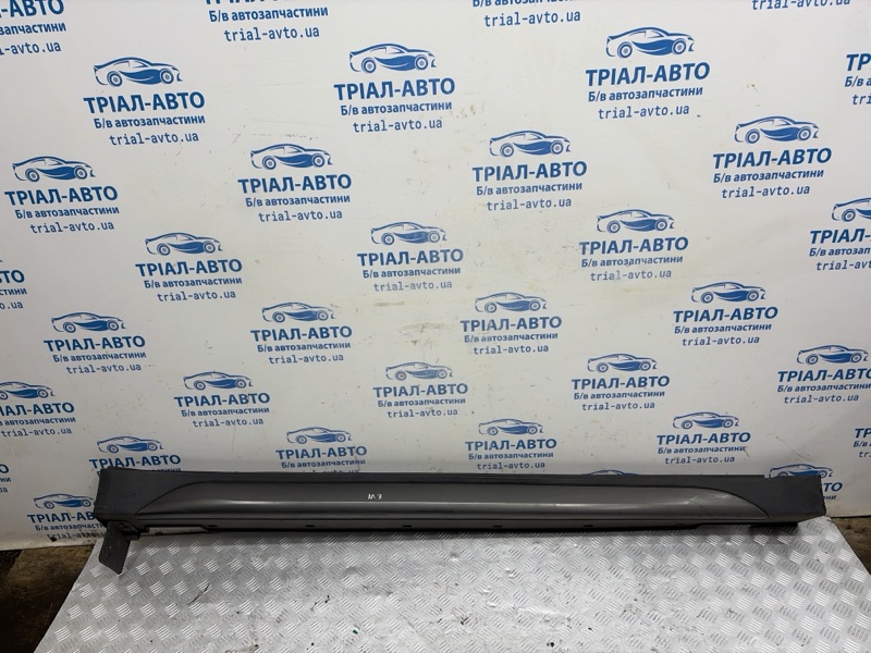 Запчасть накладка порога внешняя правая Hyundai Tucson 2015-2021 TL 1.7 diesel D4FD 87754D7100 Б/У Накладка порога внешняя правая Hyundai Tucson 2015-2021 TL 1.7 diesel D4FD 87754D7100 Б/У