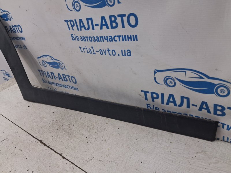 Накладка двери задняя правая Hyundai Tucson TL 1.7 diesel D4FD Накладка двери задняя правая Hyundai Tucson TL 1.7 diesel D4FD