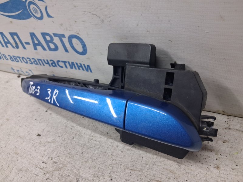 Ручка двери внешняя задняя правая Tucson 2015-2021 TL 1.7 diesel D4FD Ручка двери внешняя задняя правая Tucson 2015-2021 TL 1.7 diesel D4FD