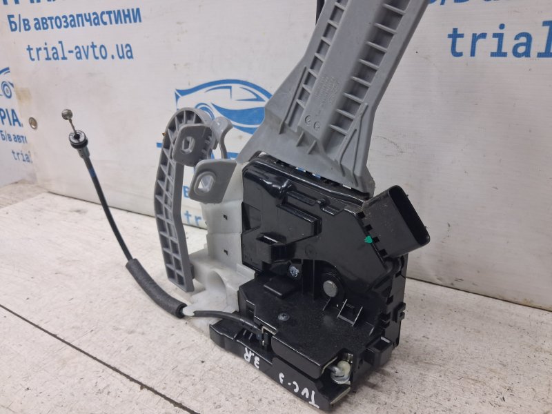 Замок двери задний правый Hyundai Tucson TL 1.7 diesel D4FD Замок двери задний правый Hyundai Tucson TL 1.7 diesel D4FD