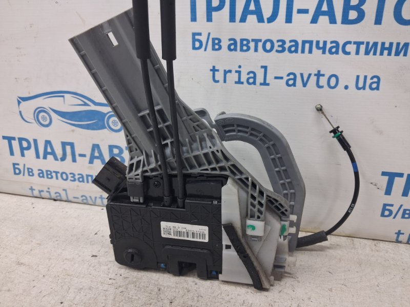 Замок двери задний правый Tucson 2015-2021 TL 1.7 diesel D4FD Замок двери задний правый Tucson 2015-2021 TL 1.7 diesel D4FD