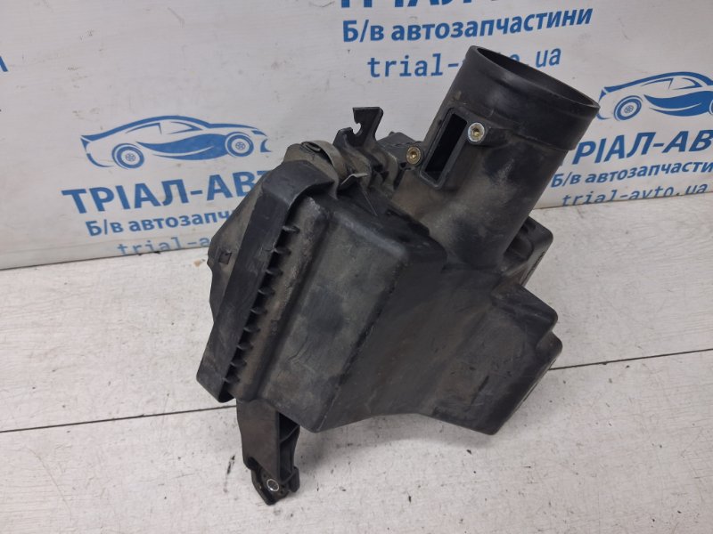 Корпус воздушного фильтра Nissan X-Trail T32 1.6 diesel R9M Корпус воздушного фильтра Nissan X-Trail T32 1.6 diesel R9M