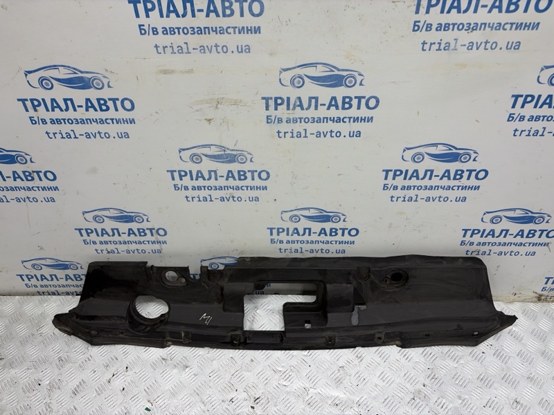 Накладка передней панели Nissan Leaf 2017- 623225SK0A Б/У