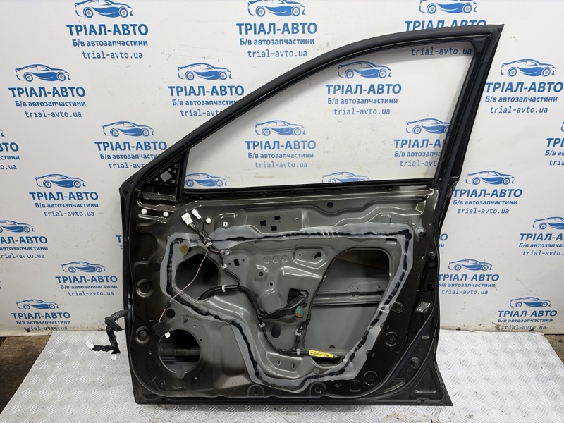 Дверь передняя правая X-Trail 2014-2021 T32 1.6 diesel R9M Дверь передняя правая X-Trail 2014-2021 T32 1.6 diesel R9M