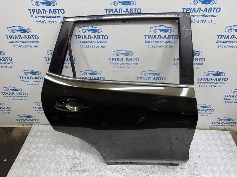 Дверь задняя правая X-Trail 2014-2021 T32 1.6 diesel R9M Дверь задняя правая X-Trail 2014-2021 T32 1.6 diesel R9M