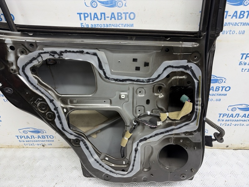Дверь задняя левая X-Trail 2014-2021 T32 1.6 diesel R9M Дверь задняя левая X-Trail 2014-2021 T32 1.6 diesel R9M