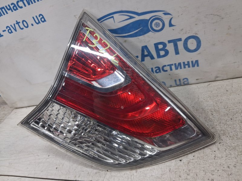 Фонарь задний внутренний левый X-Trail 2014-2021 T32 1.6 diesel R9M Фонарь задний внутренний левый X-Trail 2014-2021 T32 1.6 diesel R9M